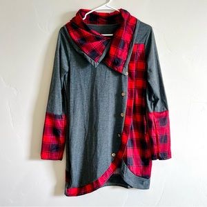 *NWOT* Plaid & Grey Tunic Top